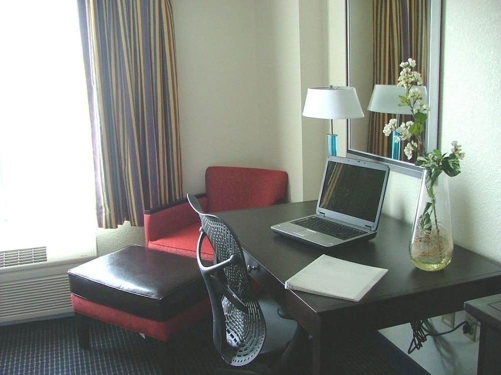 Hampton & Anaheim 3* Garden Grove