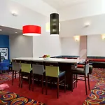 Hotel Hampton & Anaheim 3*