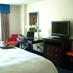 Hampton & Anaheim Hotel