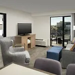 Hampton & Anaheim 3*
