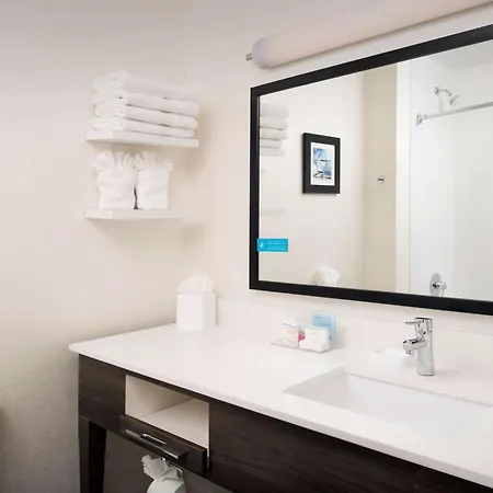 Hampton & Anaheim Hotel Garden Grove