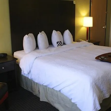 Hotel Hampton & Anaheim 3*