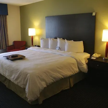 Hotel Hampton & Anaheim Garden Grove