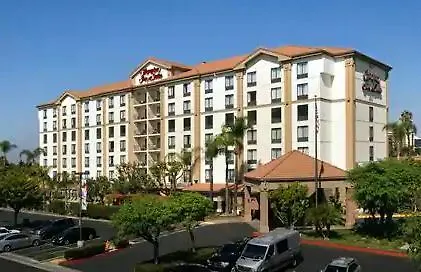 Hampton & Anaheim 3*