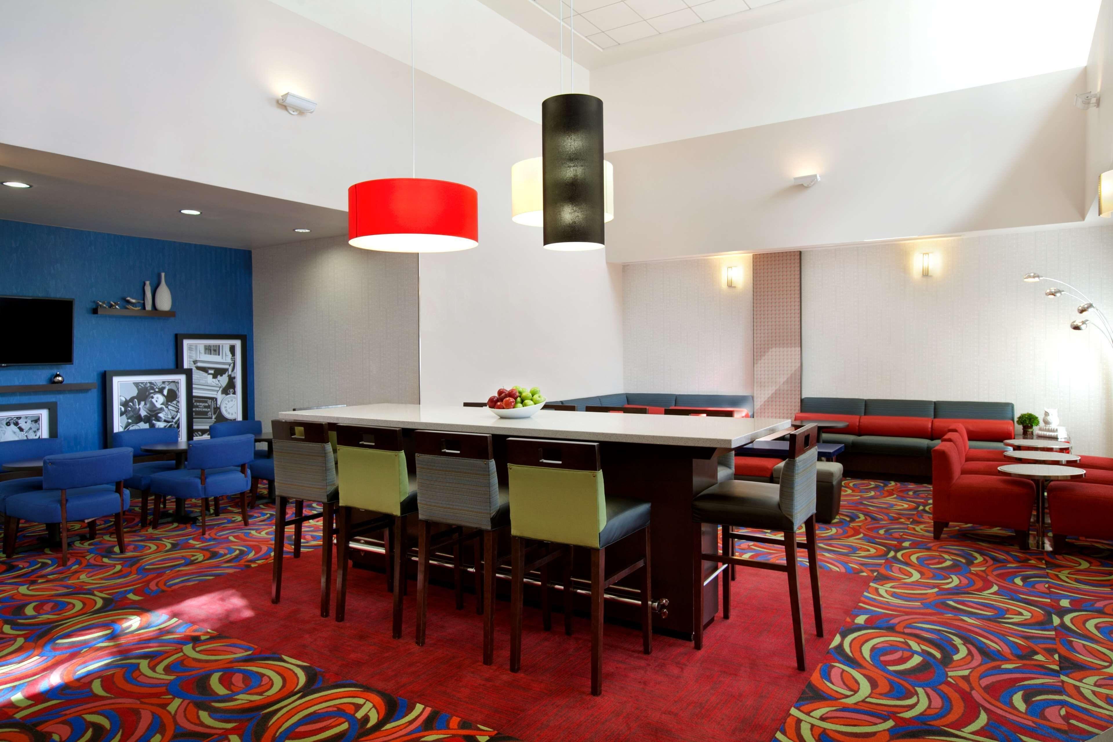 Hotel Hampton & Anaheim 3*