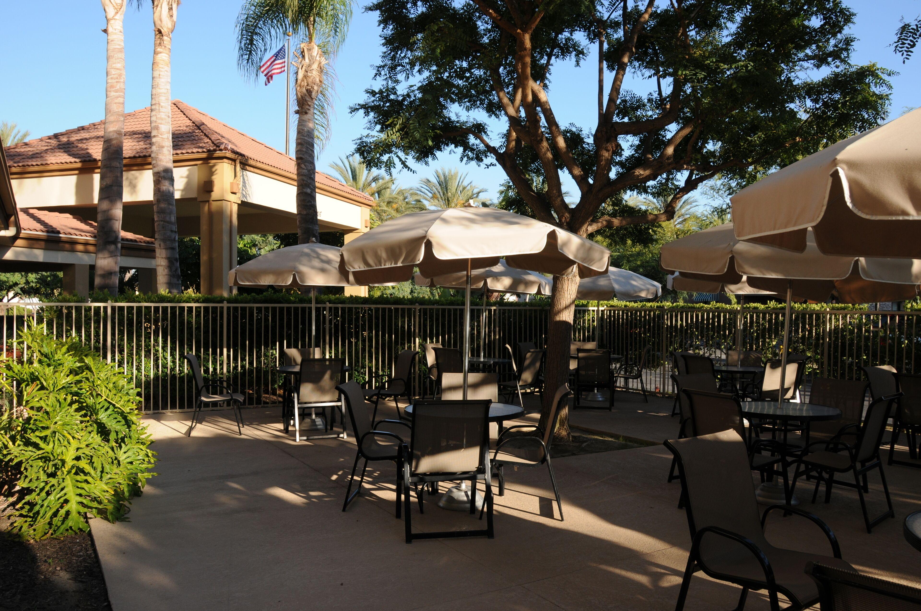 Hampton & Anaheim Hotel 3*