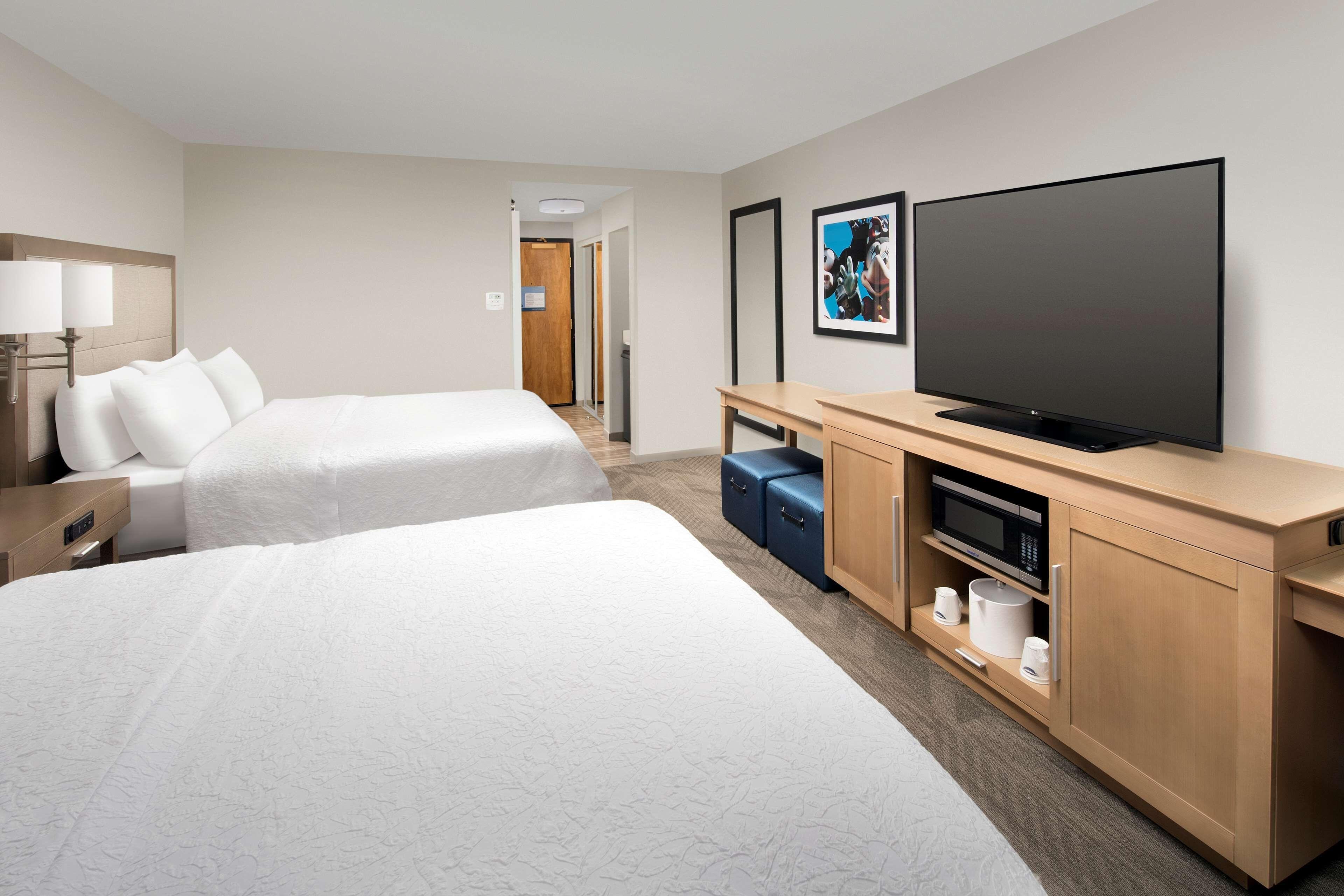 Hampton & Anaheim Hotel 3*