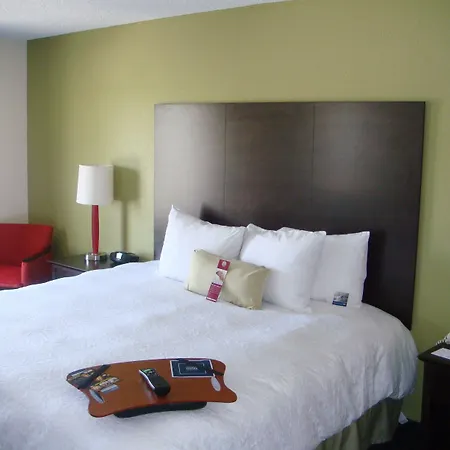 Hampton & Anaheim Hotel 3*