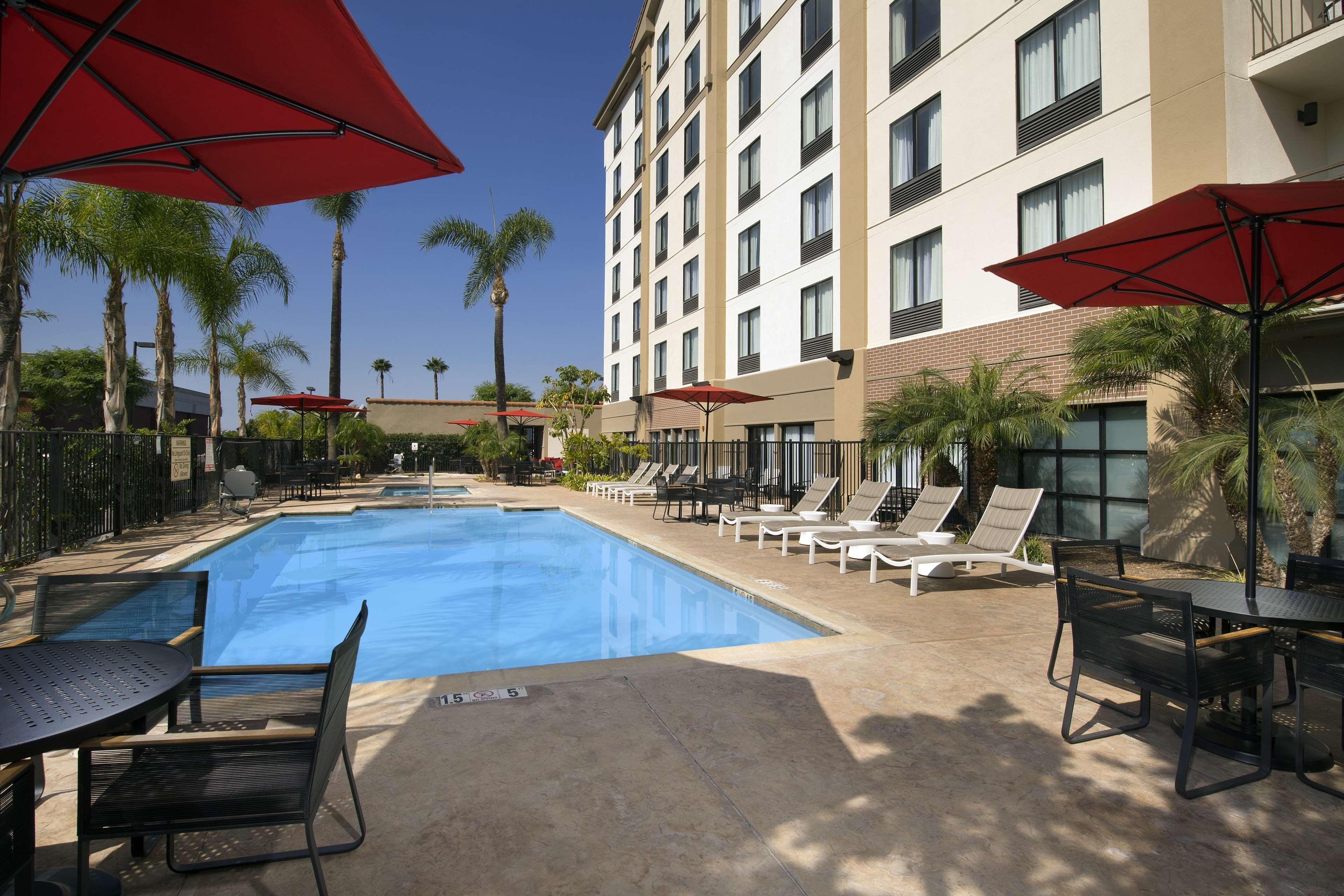 Hotel Hampton & Anaheim 3*