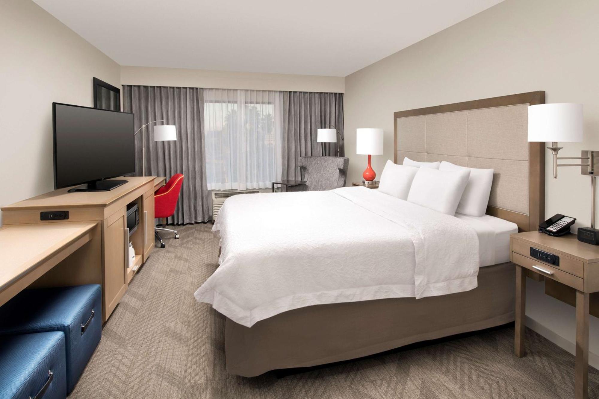 Hampton & Anaheim 3*
