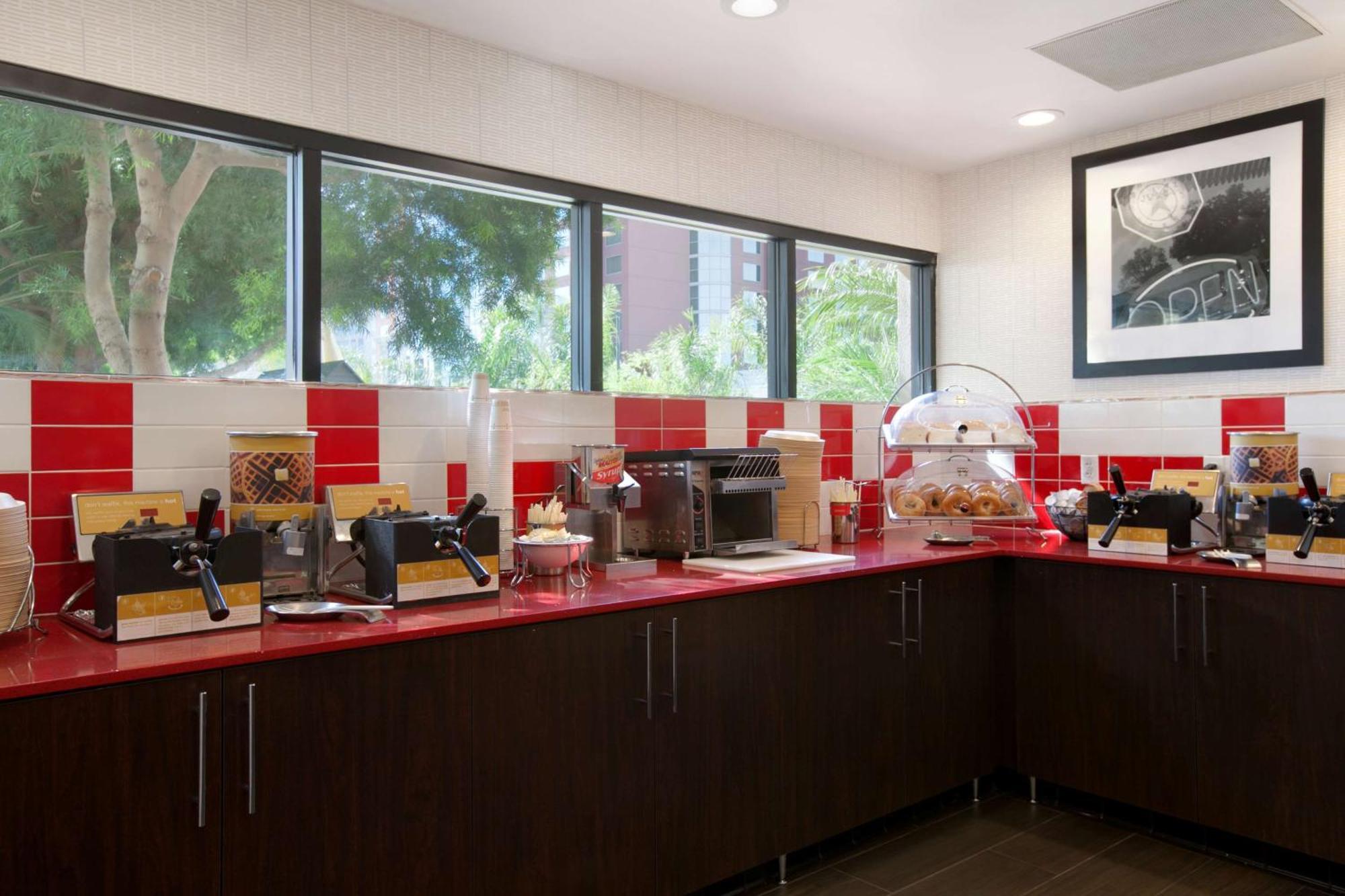 Hampton & Anaheim Garden Grove