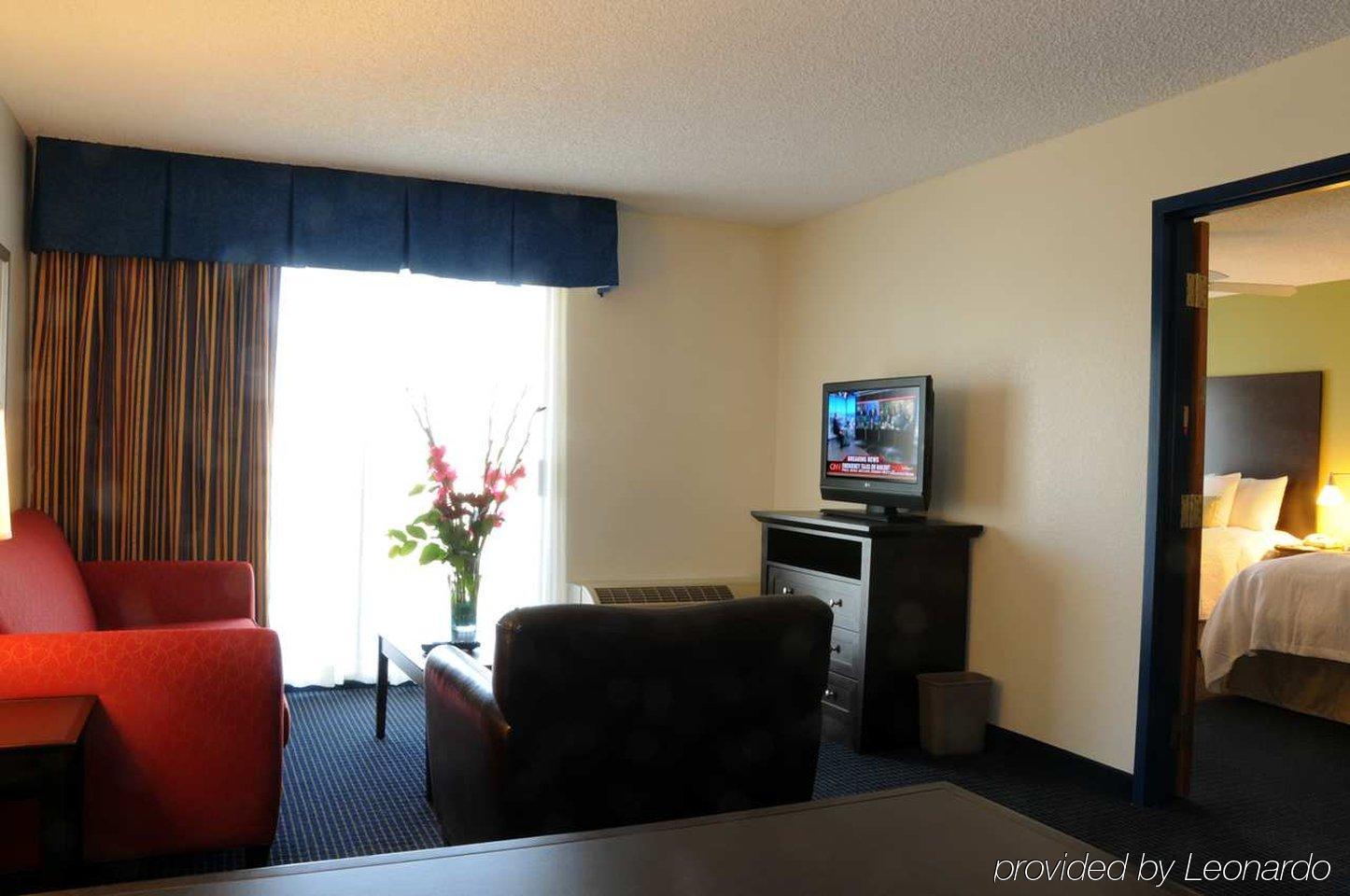 Hotel Hampton & Anaheim Garden Grove