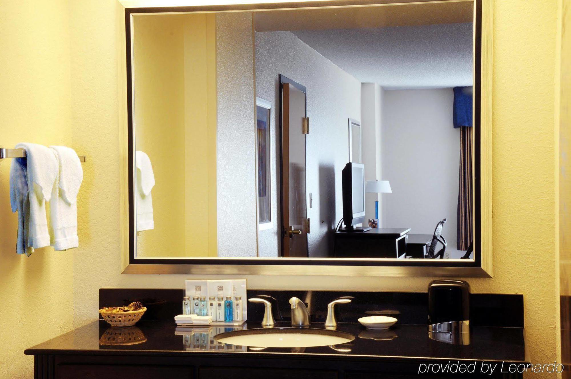 Hampton & Anaheim Hotel Garden Grove