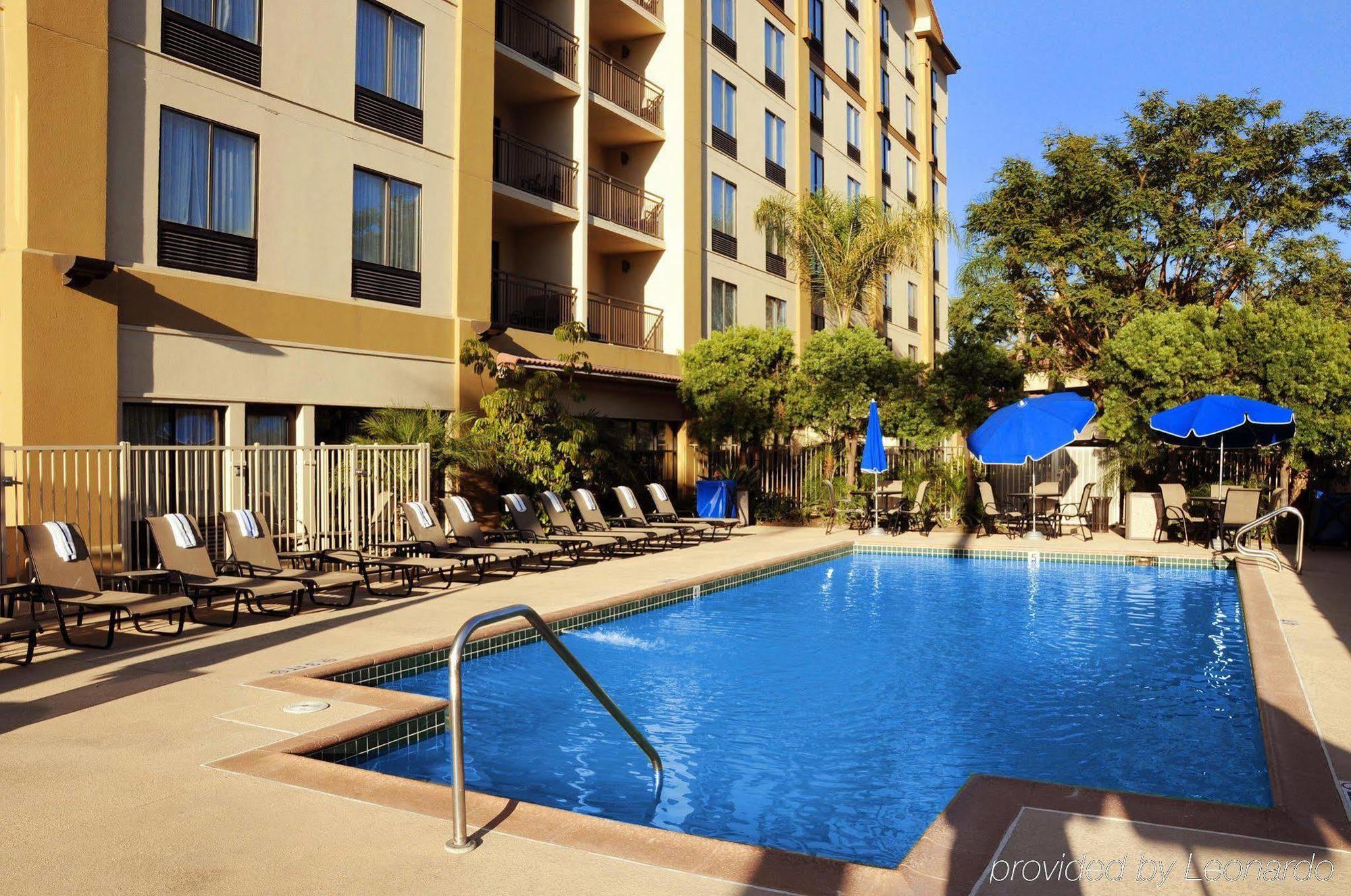 Hampton & Anaheim 3*