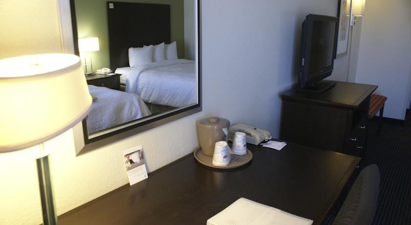 Hampton & Anaheim Hotel