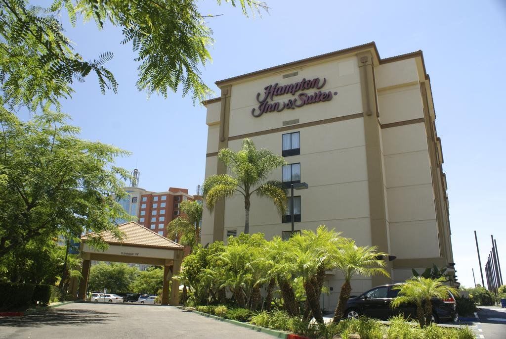 Hampton & Anaheim Hotel 3*