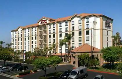 Hampton & Anaheim 3*