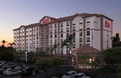 Hampton & Anaheim Hotel 3*